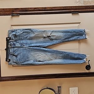 Universal Thread distressed stonewashed jeans size 14 womens